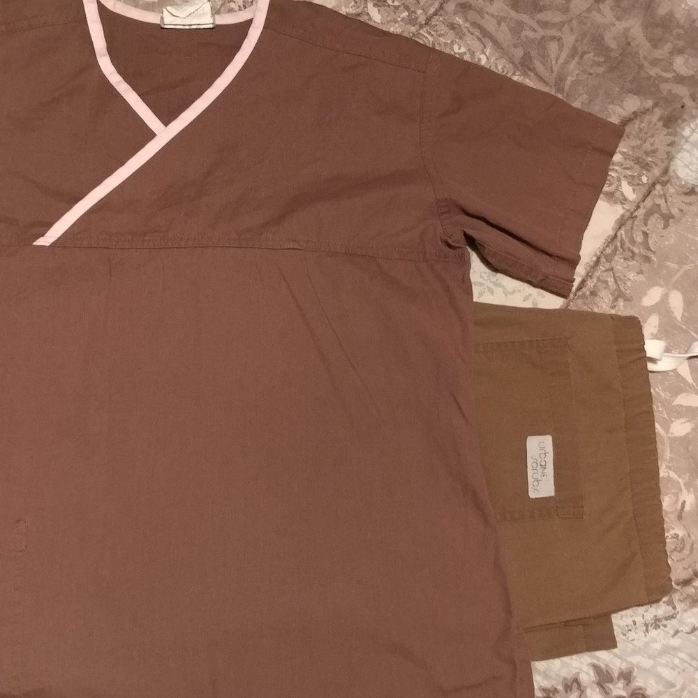 Urbane scrubs